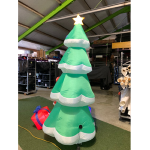Opblaasfiguur - Kerstboom 2,1m
