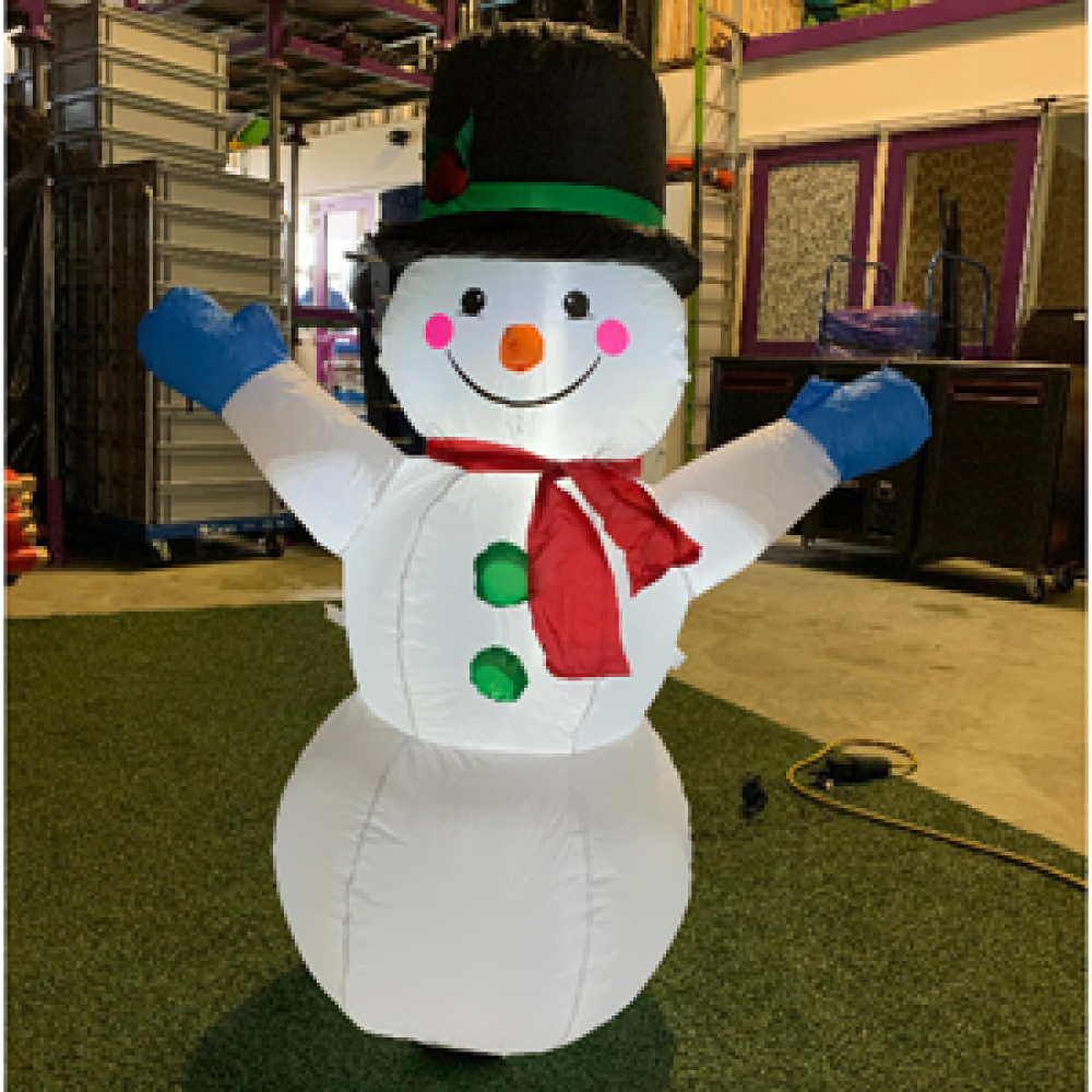 Opblaasfiguur - Sneeuwpop met rode sjaal 
