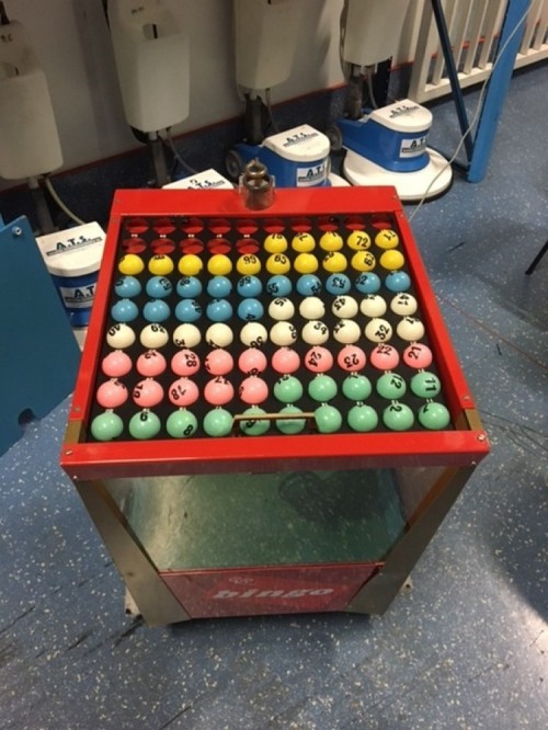 Bingo blower machine 