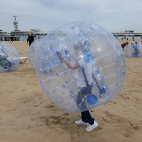 Bubble voetbal pak los